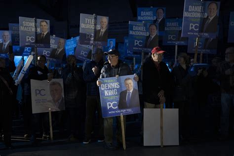 Progressive Conservatives take early lead in Prince Edward Island election race